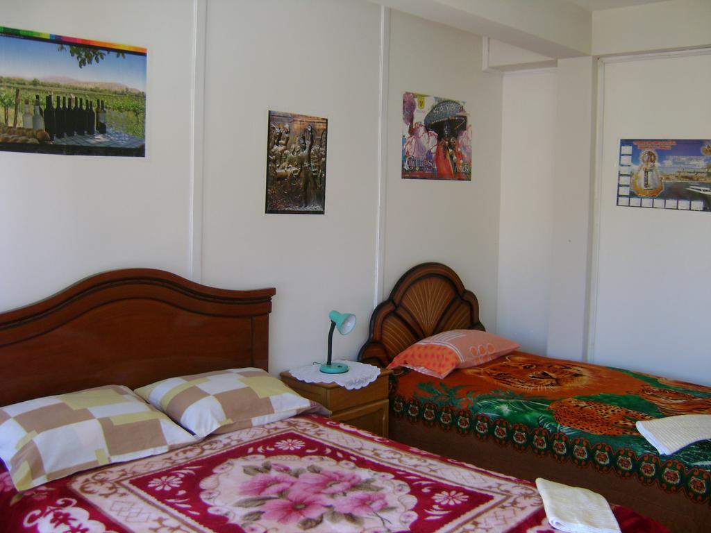 Hostal Villa Imperial Yunguyo Camera foto